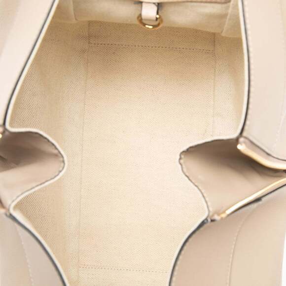 LOEWE Anagram Hammock Small Handbag/Shoulder Bag, 2-Way, Beige Leather, Women's - Picture 4 of 7